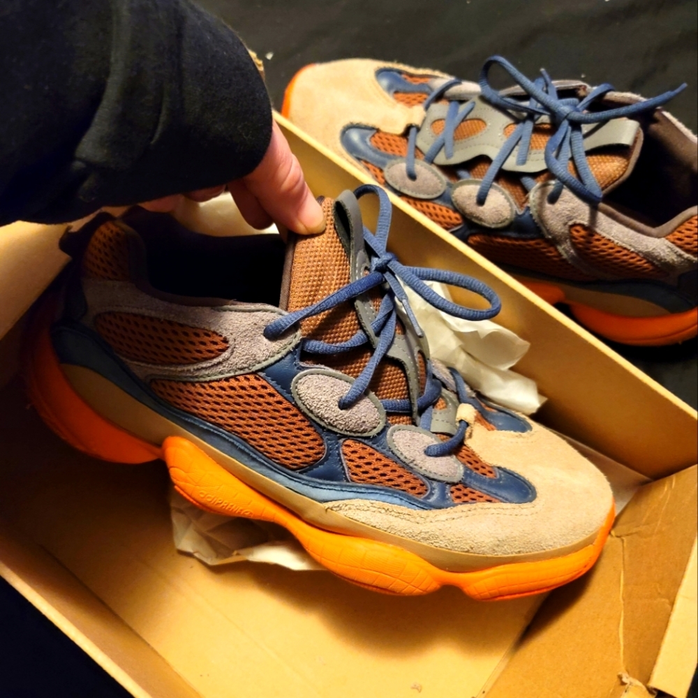 Yeezy Adidas 500...